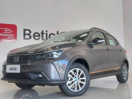 FIAT ARGO 1.3 FIREFLY FLEX TREKKING CVT FIAT ARGO 1.3 FIREFLY FLEX TREKKING CVT